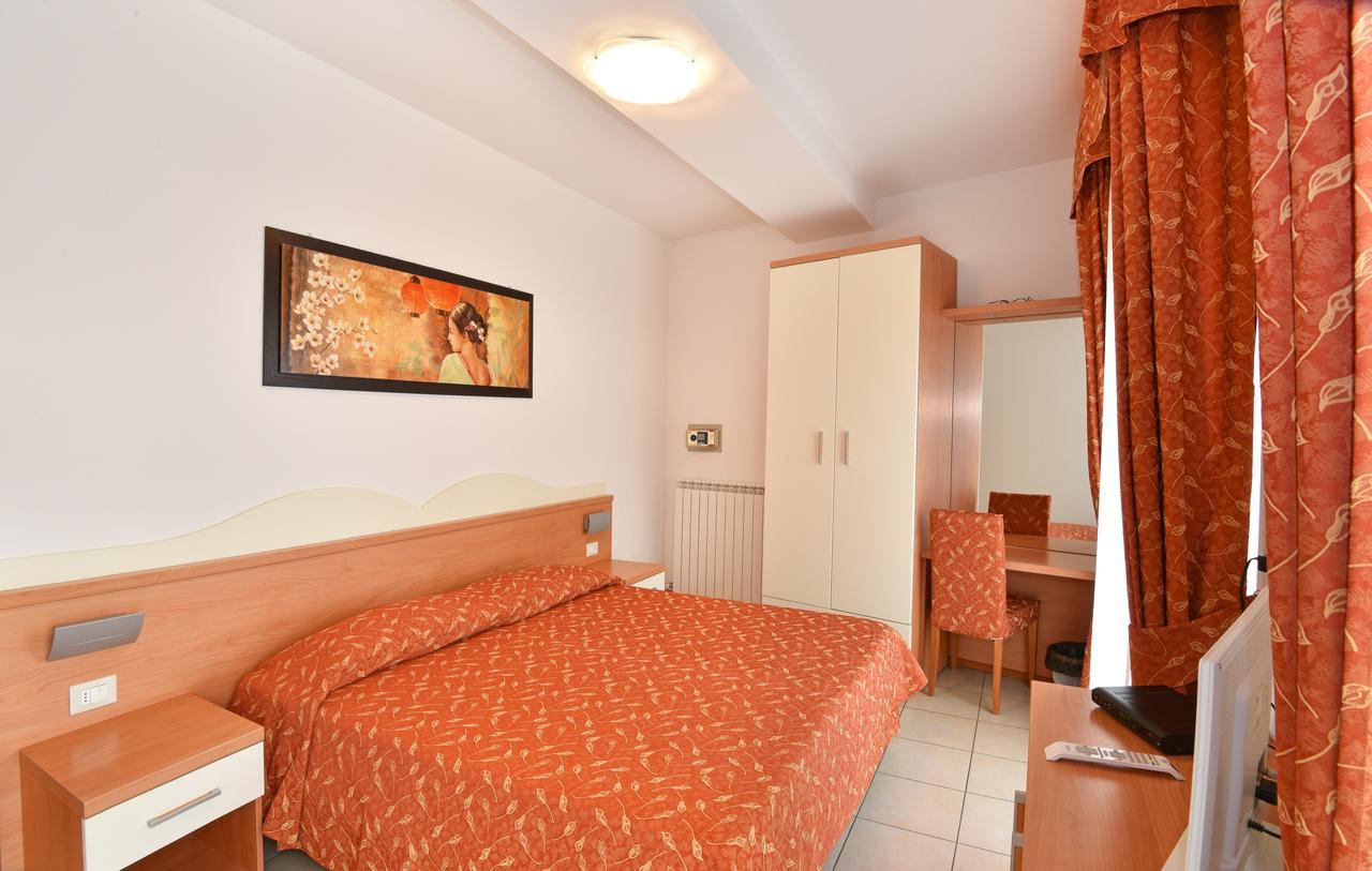 Hotel Villa Olga Caorle Dış mekan fotoğraf